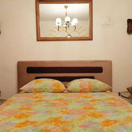 Stan Na Dan Apartment