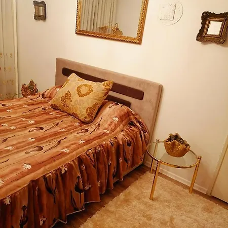 Stan Na Dan Apartment *